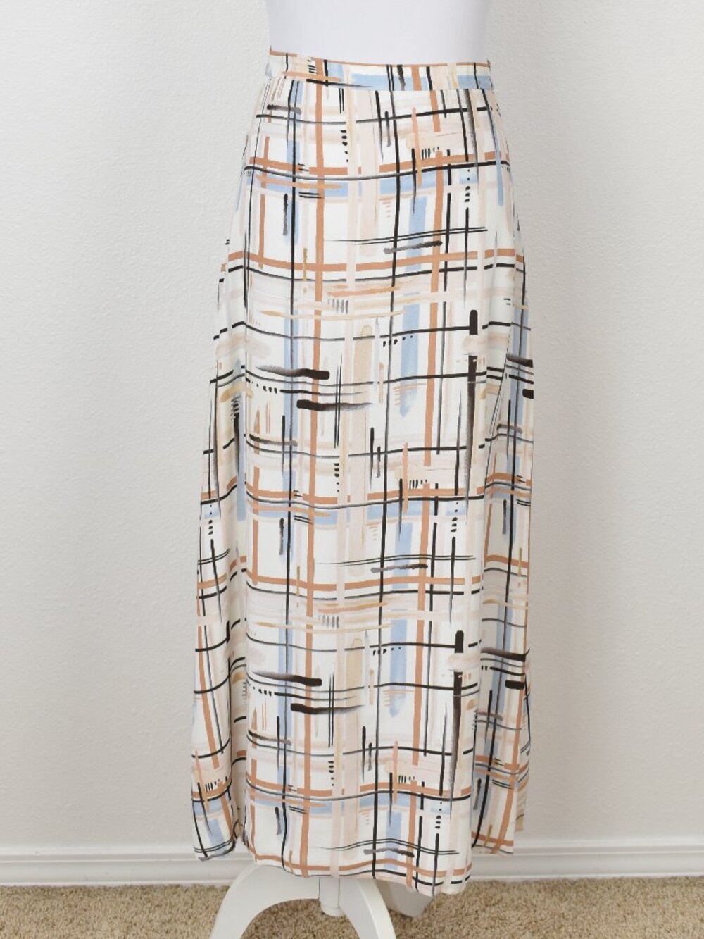 Aritzia Wilfred Midi Skirt in Cream Abstract Plaid - 2